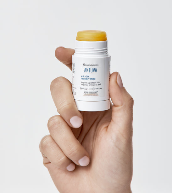 HELIOCARE AKTUVA AK 100 PREVENT STICK SPF 50+ 15 G