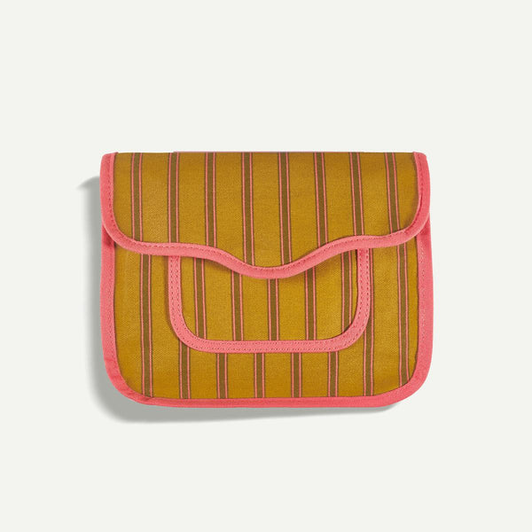 Neceser Los Esenciales de Caudalie x Maria de la Orden